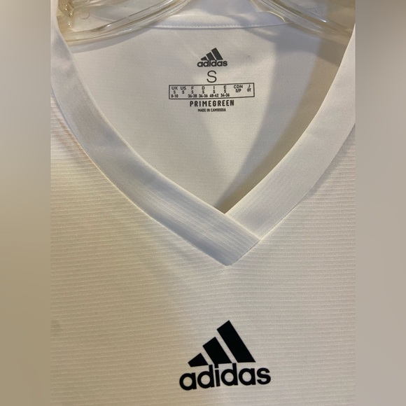 Adidas NWT Unisex Team Base Tee Team White Aeroready GN5716 Size Small - Picture 3 of 4